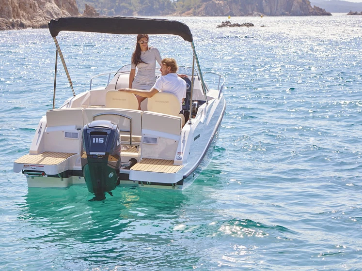 Noleggio barche Vieux Port de Cannes economico Activ 555 Cabin