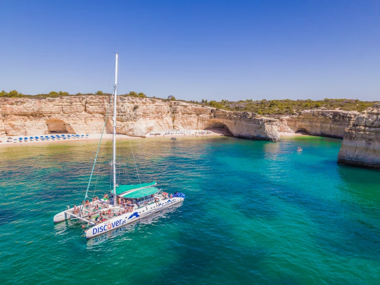Noleggio Catamarano Fountaine Pajot con patente nautica