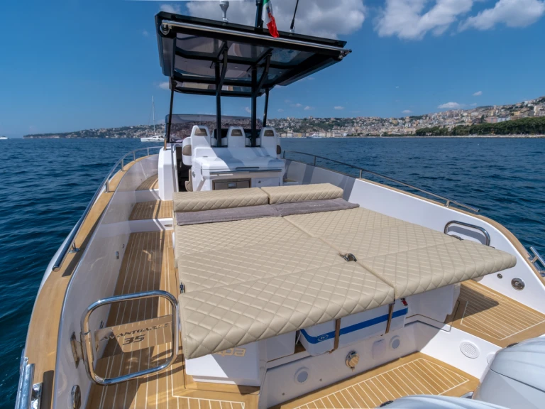 Noleggio barche Cannes economico AVANTGARDE 1.1