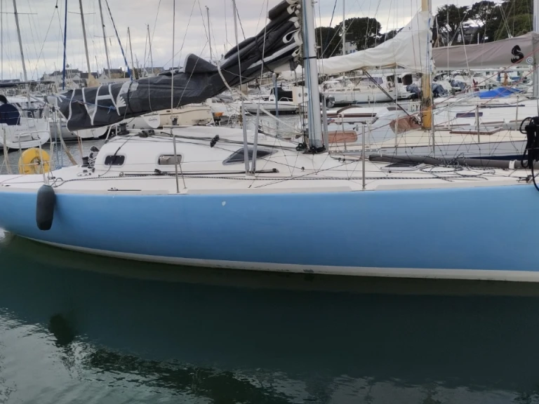 Noleggiare una Pogo Structures Pogo 8.50 a Quiberon