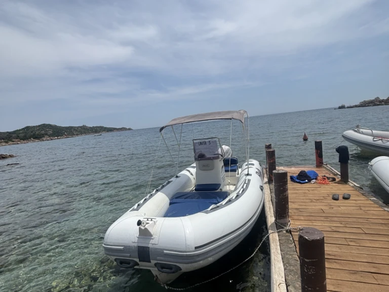 Noleggio Gommone Bwa con patente nautica