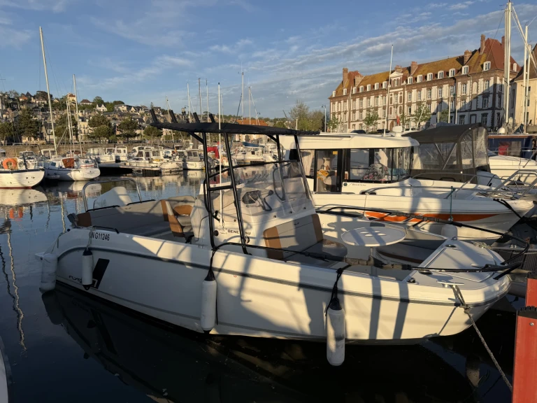Noleggio barche Bénéteau Flyer 7 a Deauville su Samboat