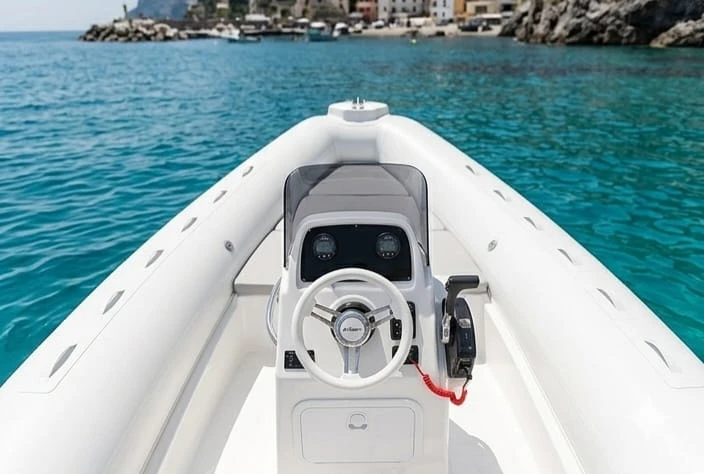 Gommone a noleggio a Torre del Greco al miglior prezzo