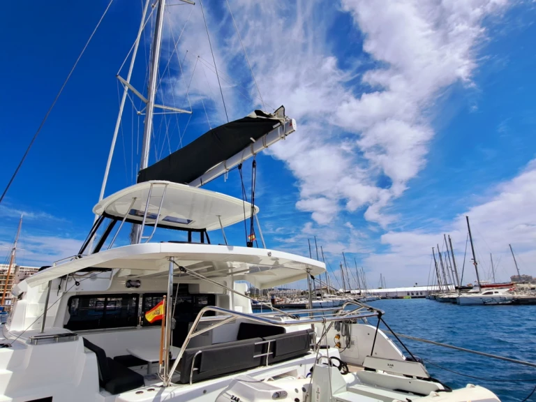 Noleggio barche Lagoon Lagoon 46 a Sant Antoni de Portmany su Samboat