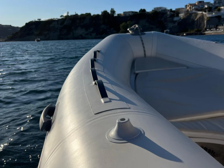 Noleggio barche Torre Annunziata economico Valiant 550 Classic