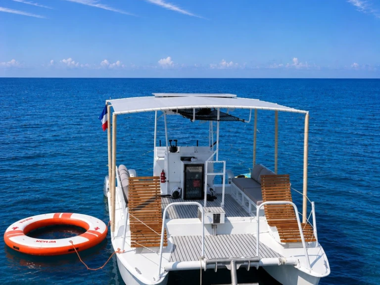 Noleggio barche Golfe-Juan economico Catabarge
