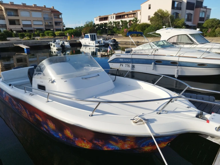 Noleggio barche Saint-Cyprien economico White Shark 248