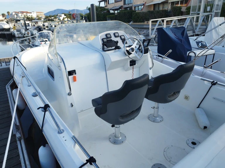 Noleggio Barca a motore a Saint-Cyprien – White Shark White Shark 248