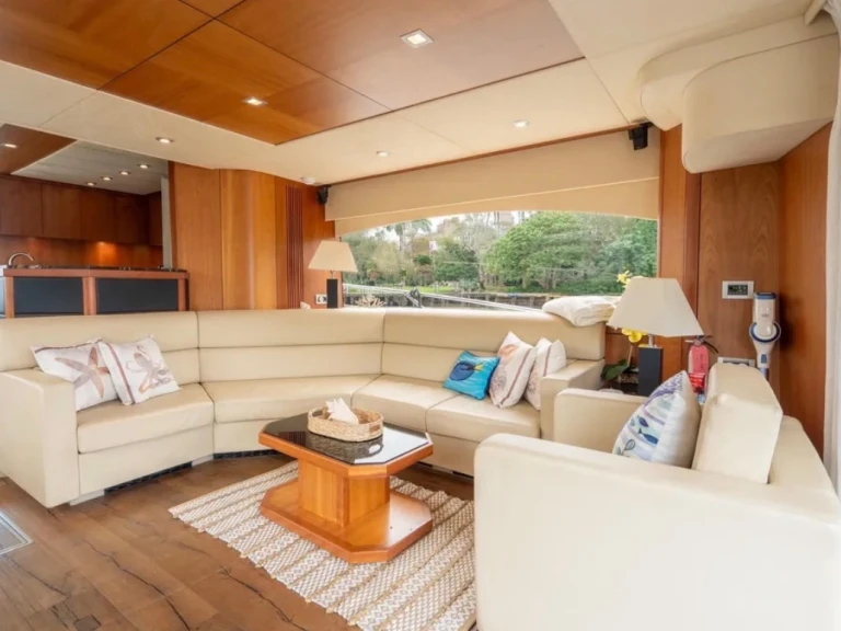 Noleggio barche Sunseeker Manhattan 80 a Miami su Samboat