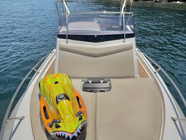 Noleggio barche Capelli Tempest 770 WA a Cannes su Samboat