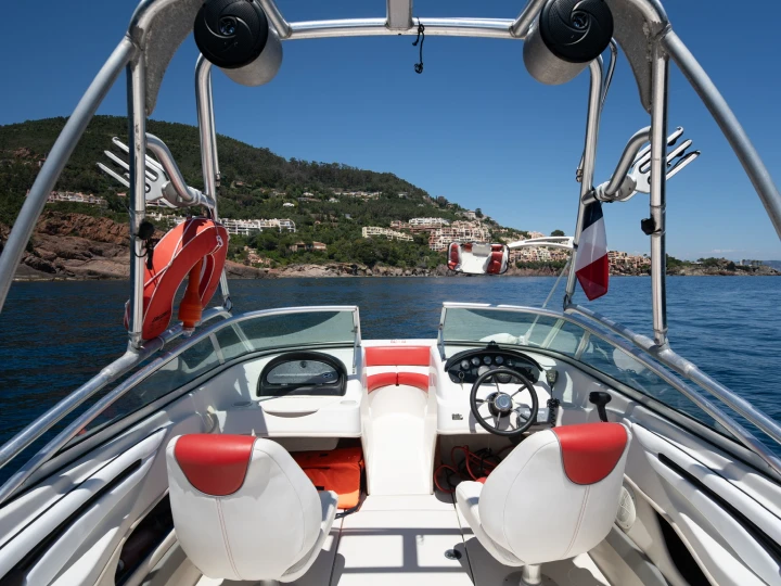 Noleggiare una Sea Ray Sea Ray 205 Sport a Cannes