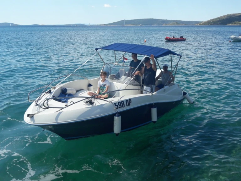 Noleggio barche Quicksilver Quicksilver 635 Commander a Spalato su Samboat