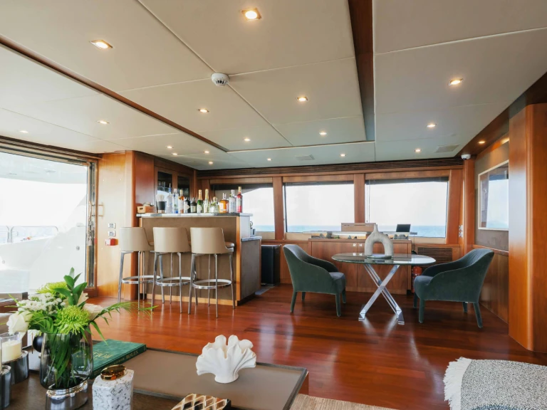 Noleggio barche  Sunseeker 40 Luxury MY a Dubai Marina su Samboat