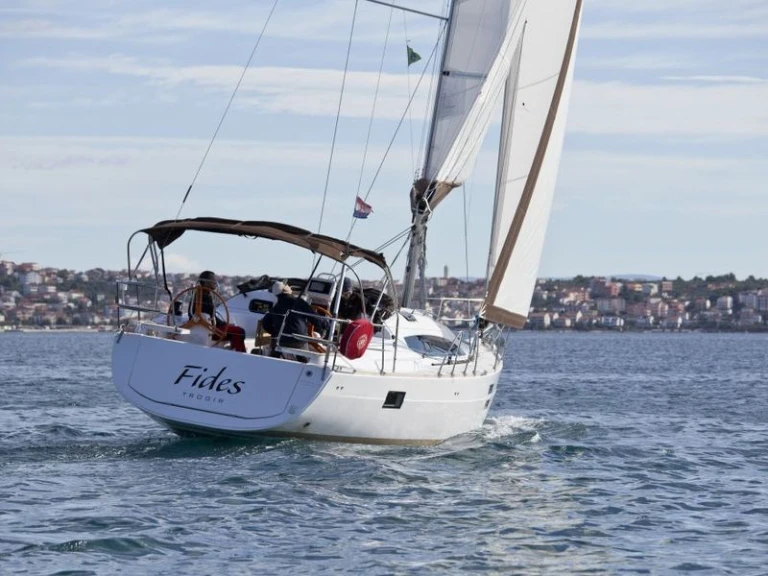 Noleggio a Pola – Elan Impression 40 su SamBoat