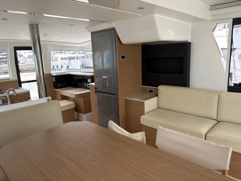 Noleggio barche Bali Bali 4.2 a Álimos su Samboat