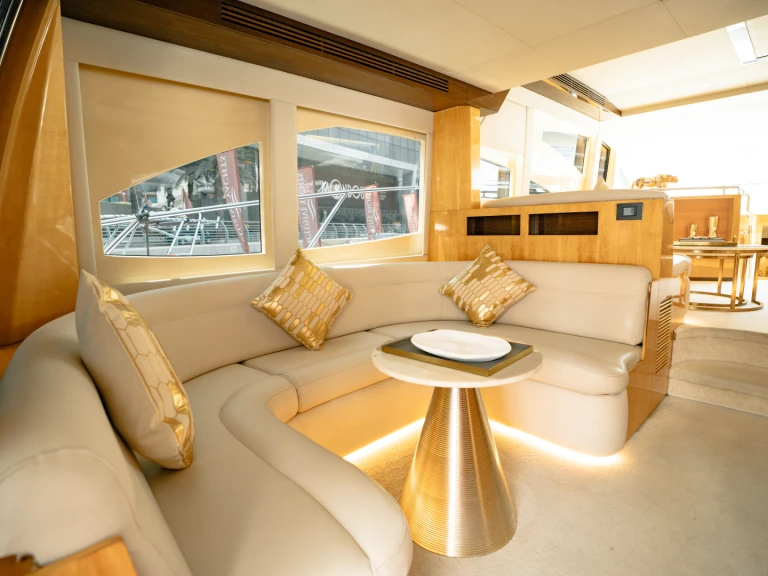 Noleggio barche Dubai Marina economico Luxury Motor Yacht X3
