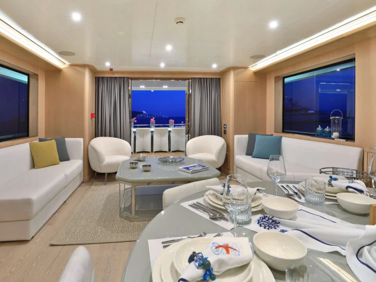 Noleggiare una Aegean Build UKIEL a Olbia