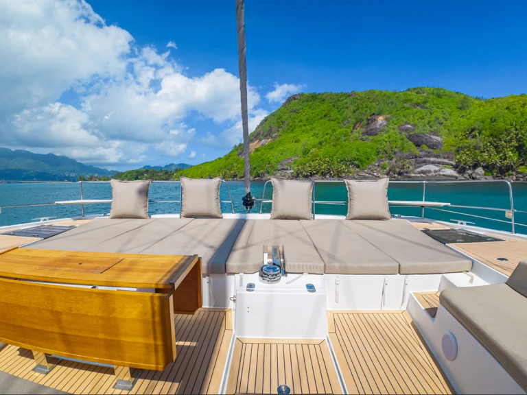 Noleggio Catamarano con o senza skipper Bali a Eden Island