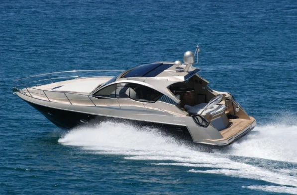 Yacht di lusso a noleggio a Rovigno al miglior prezzo