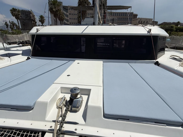 Noleggiare una Dufour Dufour Catamarans 48 Sail a Palermo
