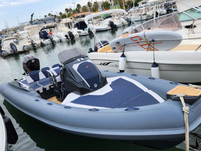Gommone a noleggio a Lège-Cap-Ferret al miglior prezzo