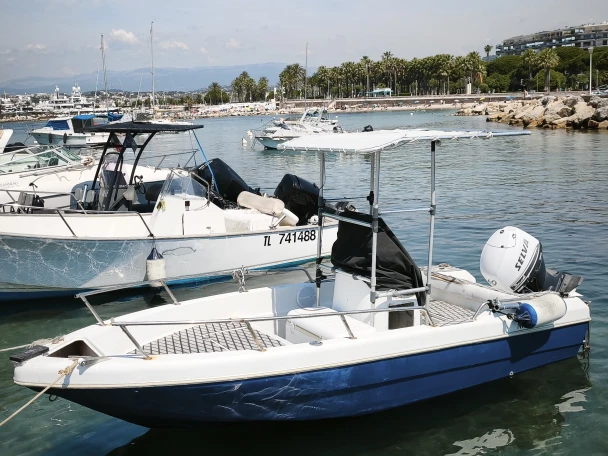 Noleggio Barca a motore con o senza skipper Rascala a Cannes