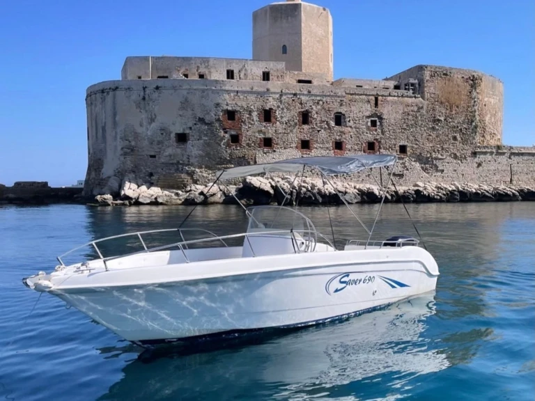 Noleggio Barca a motore Saver con patente nautica