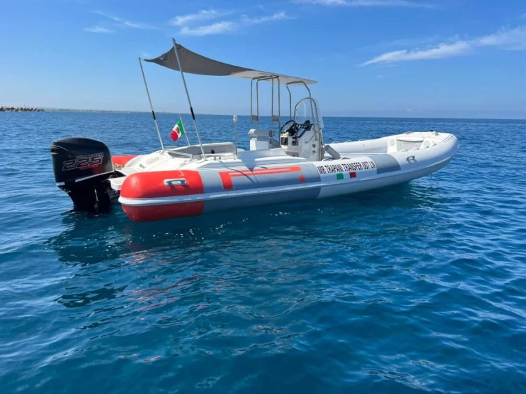 MV Marine 770 da affittare a  Trapani