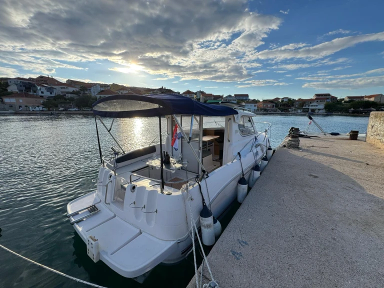 Noleggio barche Quicksilver Quicksilver 700 Week-End a Preko su Samboat