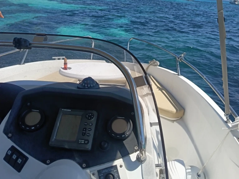 Noleggio Barca a motore con o senza skipper Bénéteau a Mandelieu-la-Napoule