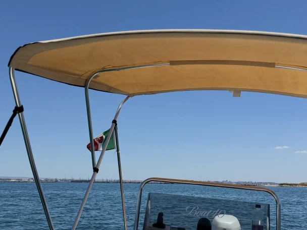 Noleggio Barca a motore Arkos con patente nautica