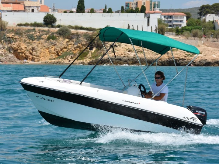 Noleggio barche Sitges economico Compass 400 GT