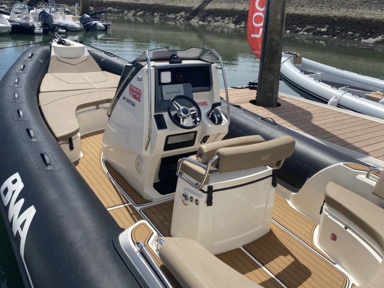 Noleggio barche Bwa SPORT 28 GTO a La Trinité-sur-Mer su Samboat