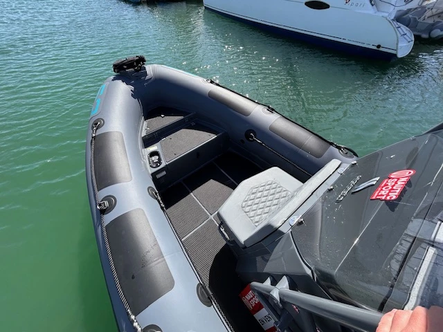 Noleggio a Port-Haliguen – Highfield Patrol 660 su SamBoat