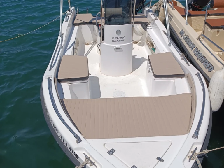 Athrakiboats KAVEIROS da affittare a  Calcidica (unità periferica)