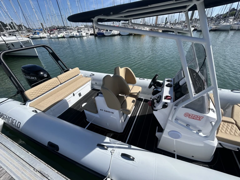 Gommone a noleggio a La Trinité-sur-Mer al miglior prezzo