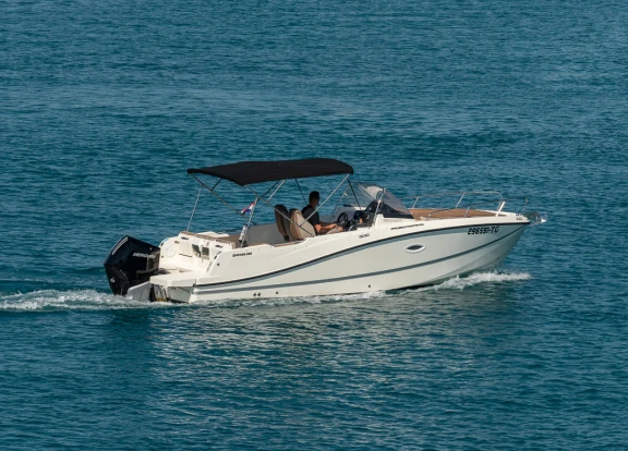 Noleggio a Spalato – Quicksilver Activ 755 Sundeck su SamBoat