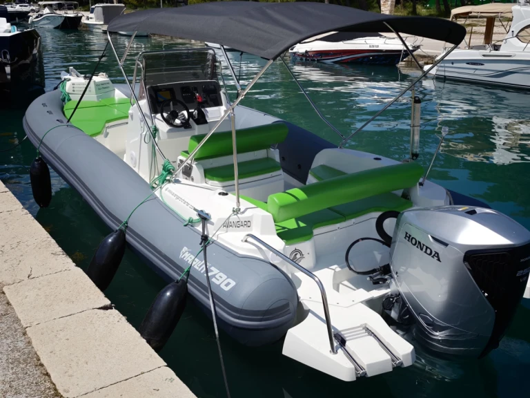 Noleggio barche Marlin Boat 790 Pro Dynamic a Spalato su Samboat