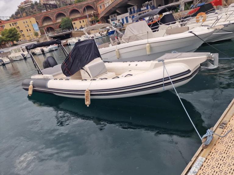 Noleggiare una Tiger 740 PROLINE a Francia