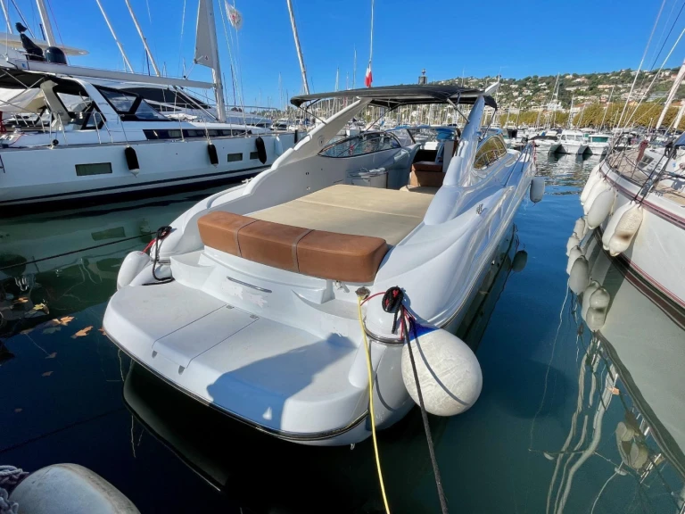 Noleggio a Cannes – Sunseeker Superhawk 48 su SamBoat