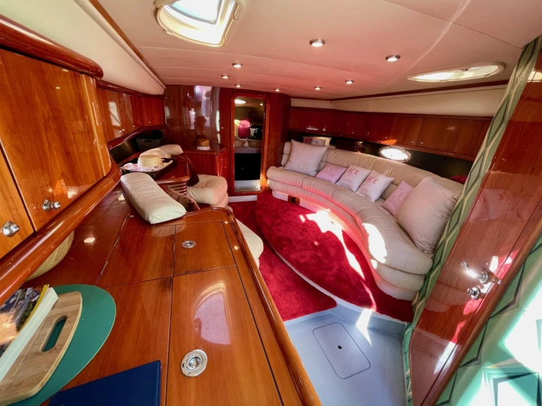 Noleggio Yacht di lusso a Cannes – Sunseeker Superhawk 48