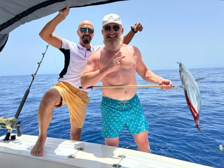 Noleggio Barca a motore Thompson con patente nautica