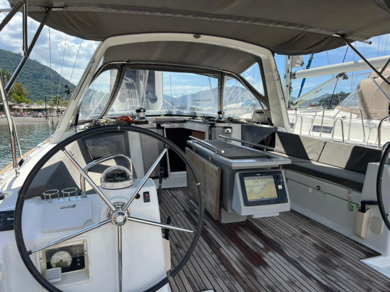 Noleggio barche Adaköy economico Oceanis 45