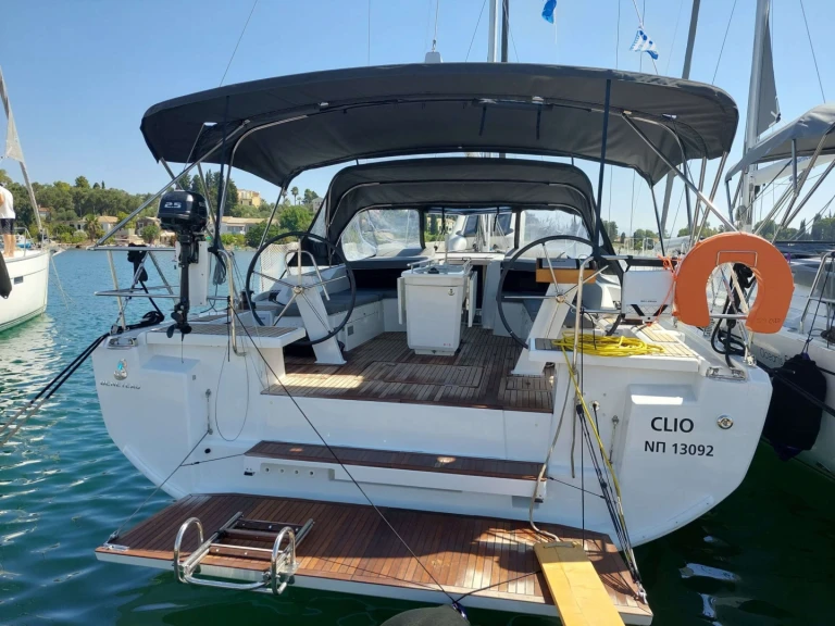 Noleggio Barca a vela Bénéteau con patente nautica