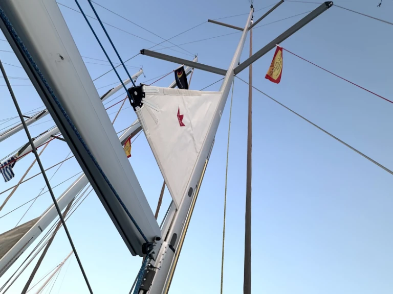 Noleggio Barca a vela con o senza skipper Dufour a Álimos