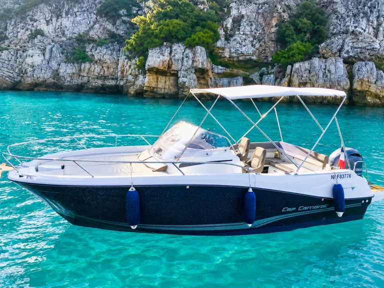 Noleggio Barca a motore Pacific Craft con patente nautica