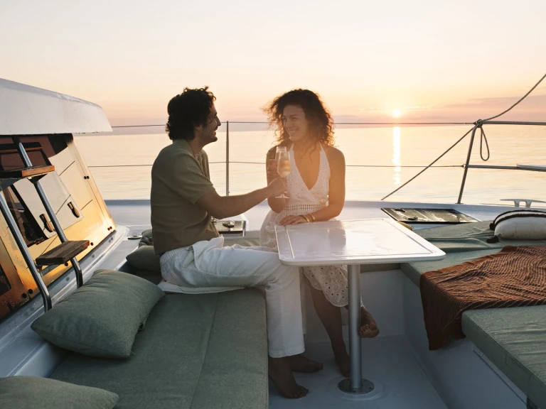 Noleggio Catamarano con o senza skipper Bali a Ribishi