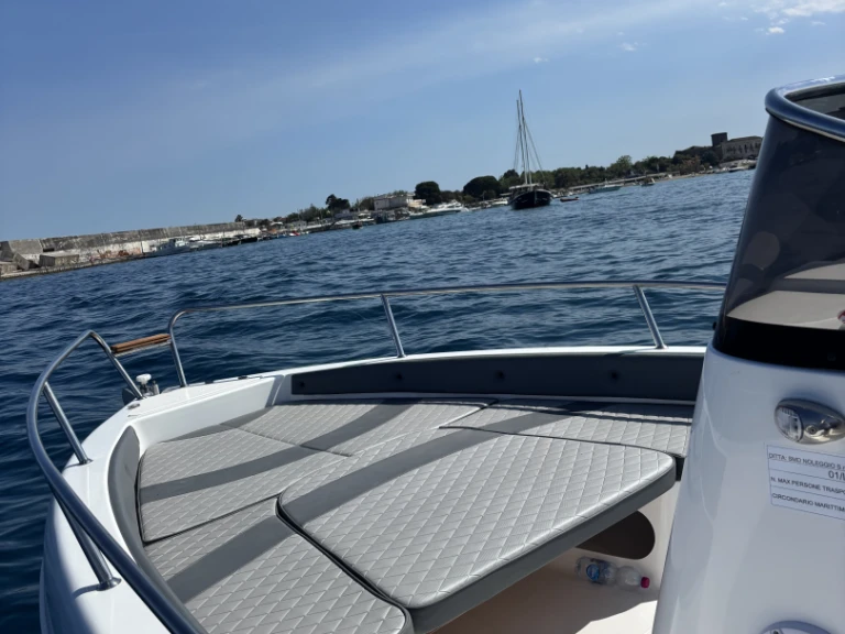 Acquabat Sport Line 19 da affittare a  Giardini-Naxos