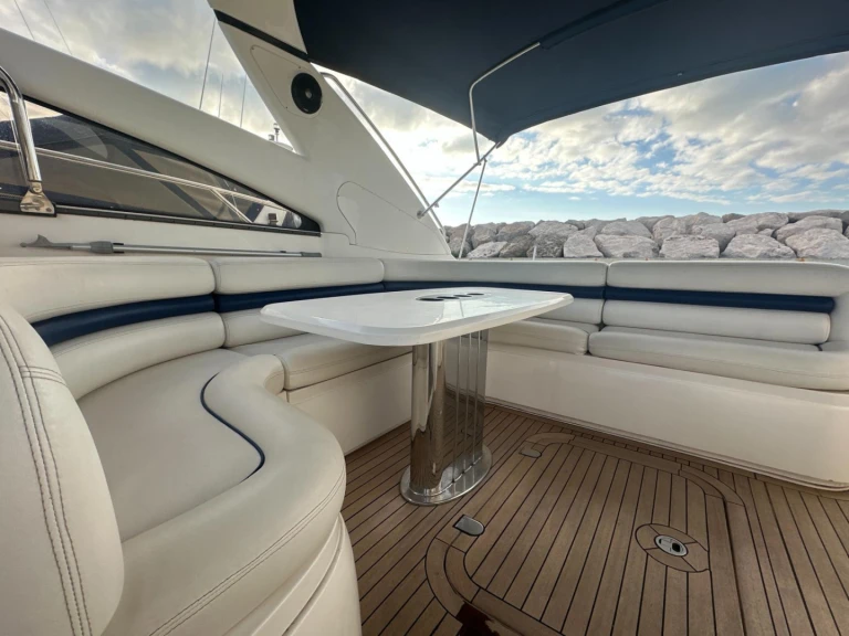 Noleggio barche Cannes economico Princess V50