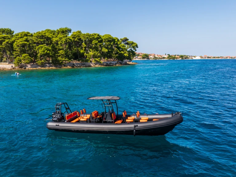 Noleggio a Preko – Sea Marine 860 su SamBoat